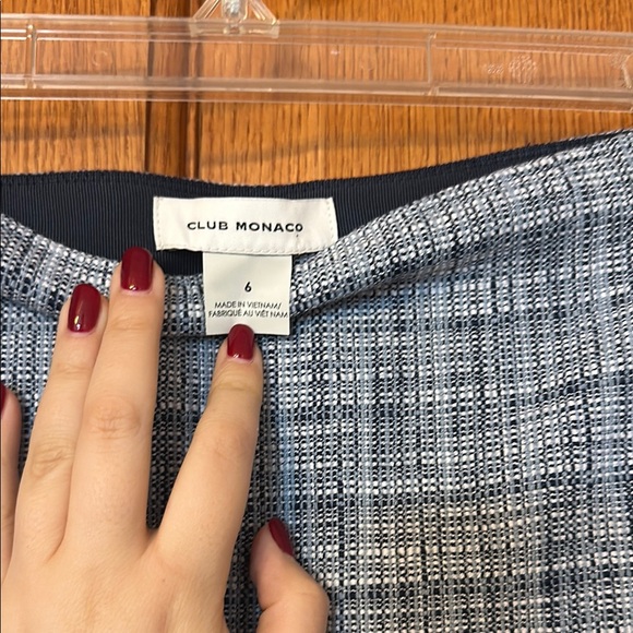 Elegant Gray Tweed Skirt - Picture 3 of 3